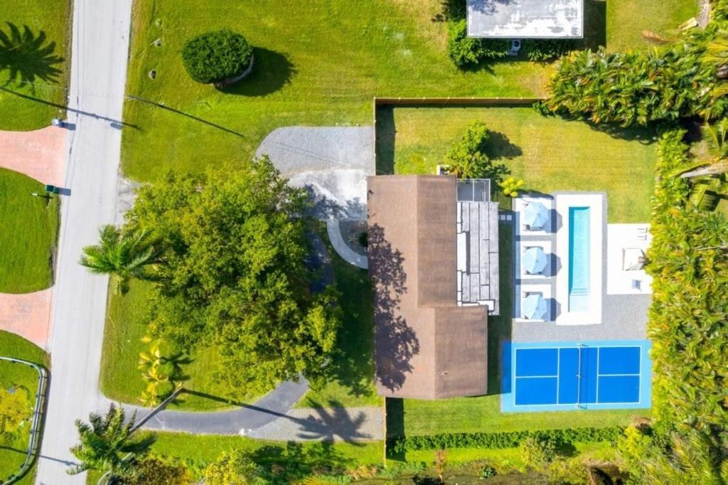 Ferienhaus 4br Biscayne River Home- Pool & Pickleball Fun