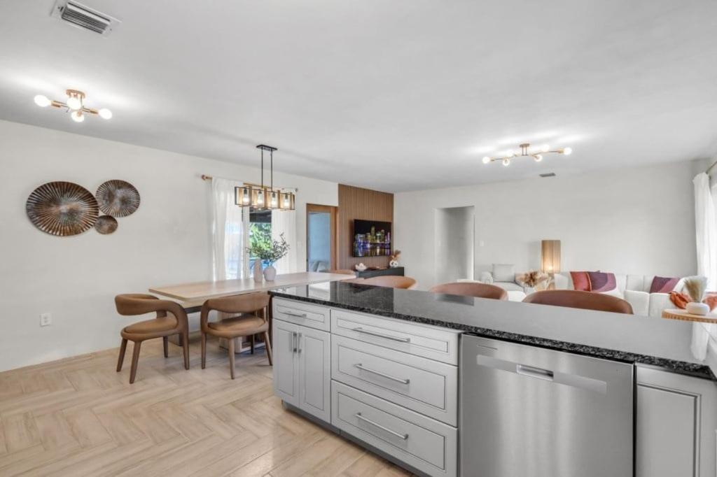 Ferienhaus 4br Biscayne River Home- Pool & Pickleball Fun Miami